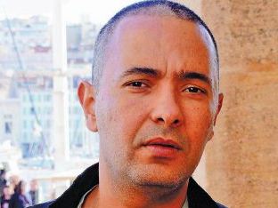 رواية الجزائري كامل داود تنال جائزة القارات الخمس الفرنكوفونية