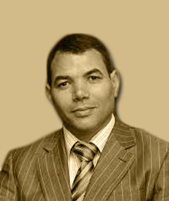 الدكتور عماد عبداللطيف